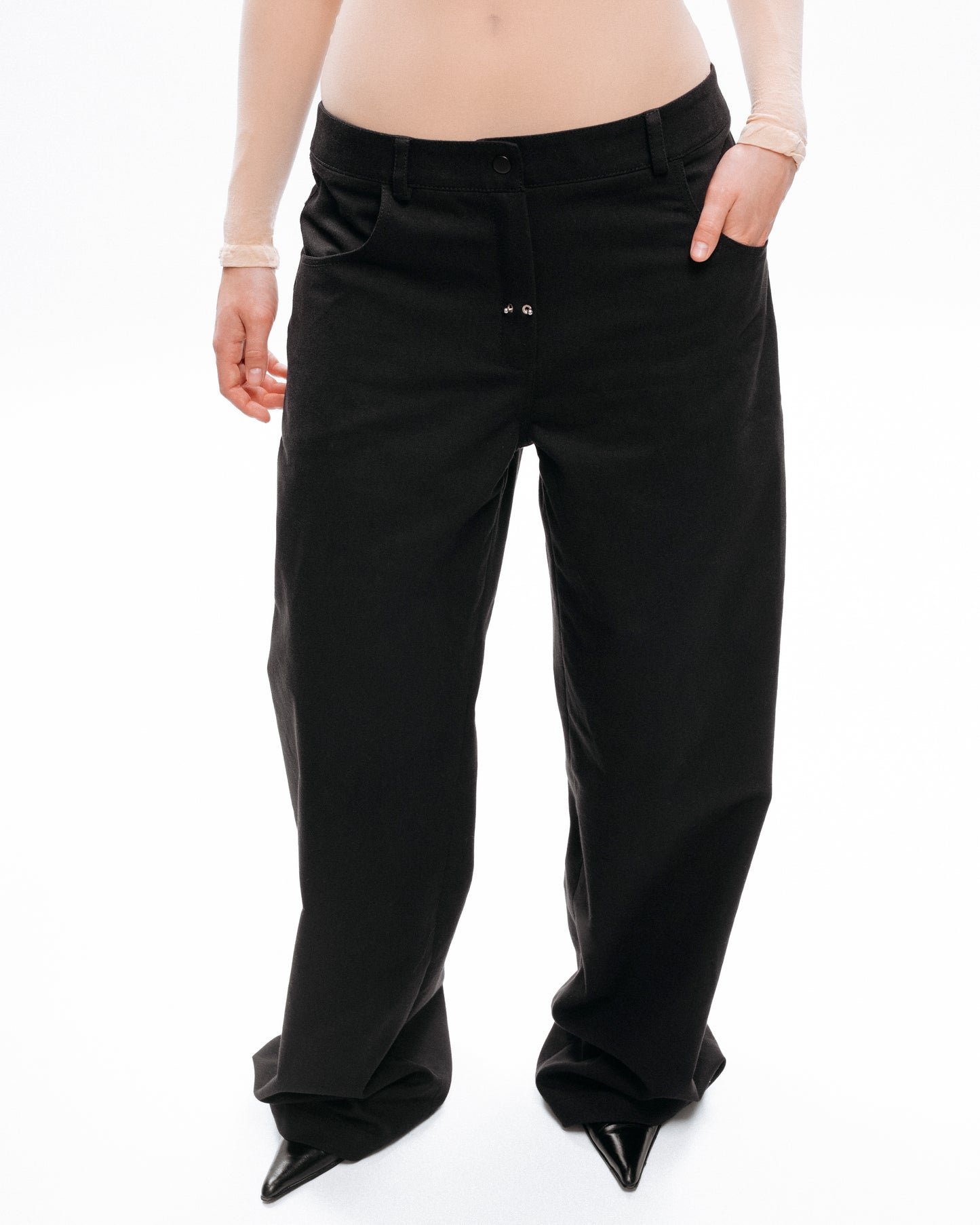 PIERCED PANTS